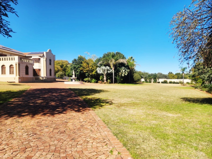 4 Bedroom Property for Sale in Wilkoppies North West